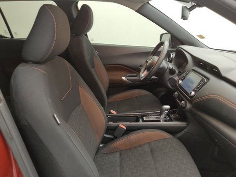 Used 2022 Nissan Kicks SR w/ Interior Electronics Package FWD image 21