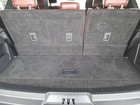 Used 2024 Ford Expedition Limited image 26