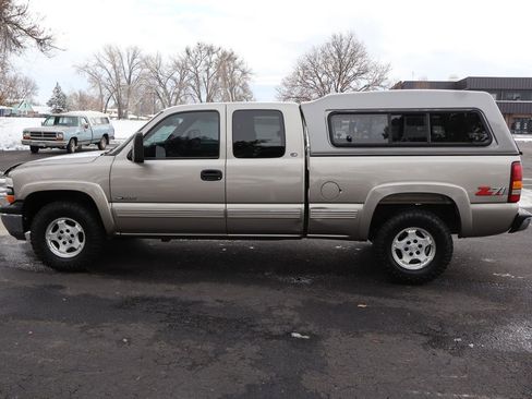 Used 2000 Chevrolet Silverado 1500 LS image 9