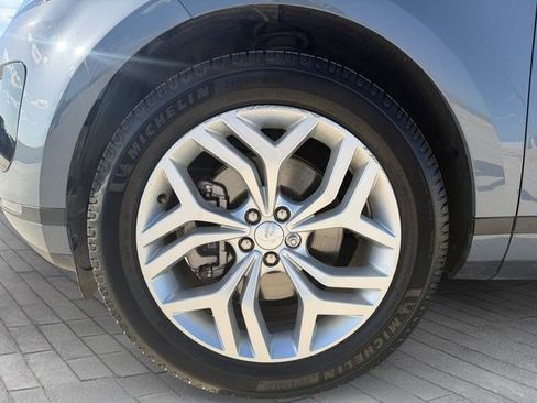 Used 2023 Land Rover Range Rover Evoque SE AWD/4WD image 9