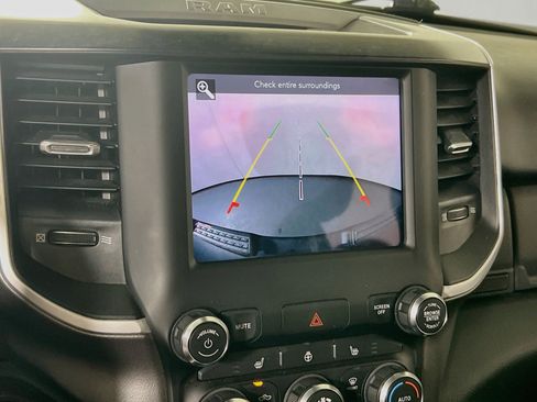 Used 2020 RAM 1500 Big Horn AWD/4WD image 13