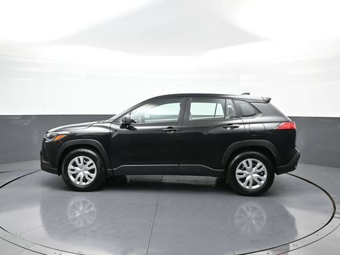 Certified 2022 Toyota Corolla Cross L AWD/4WD image 9