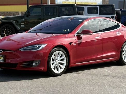 Used 2018 Tesla Model S 75D image 3