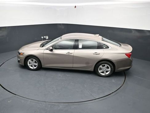 Used 2024 Chevrolet Malibu LT FWD image 38