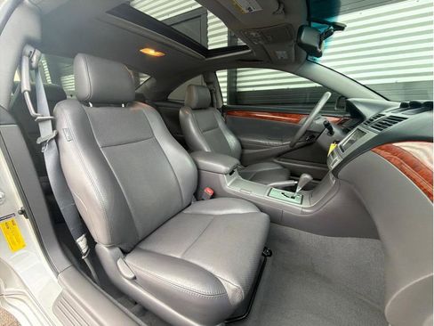 Used 2006 Toyota Solara SLE image 4