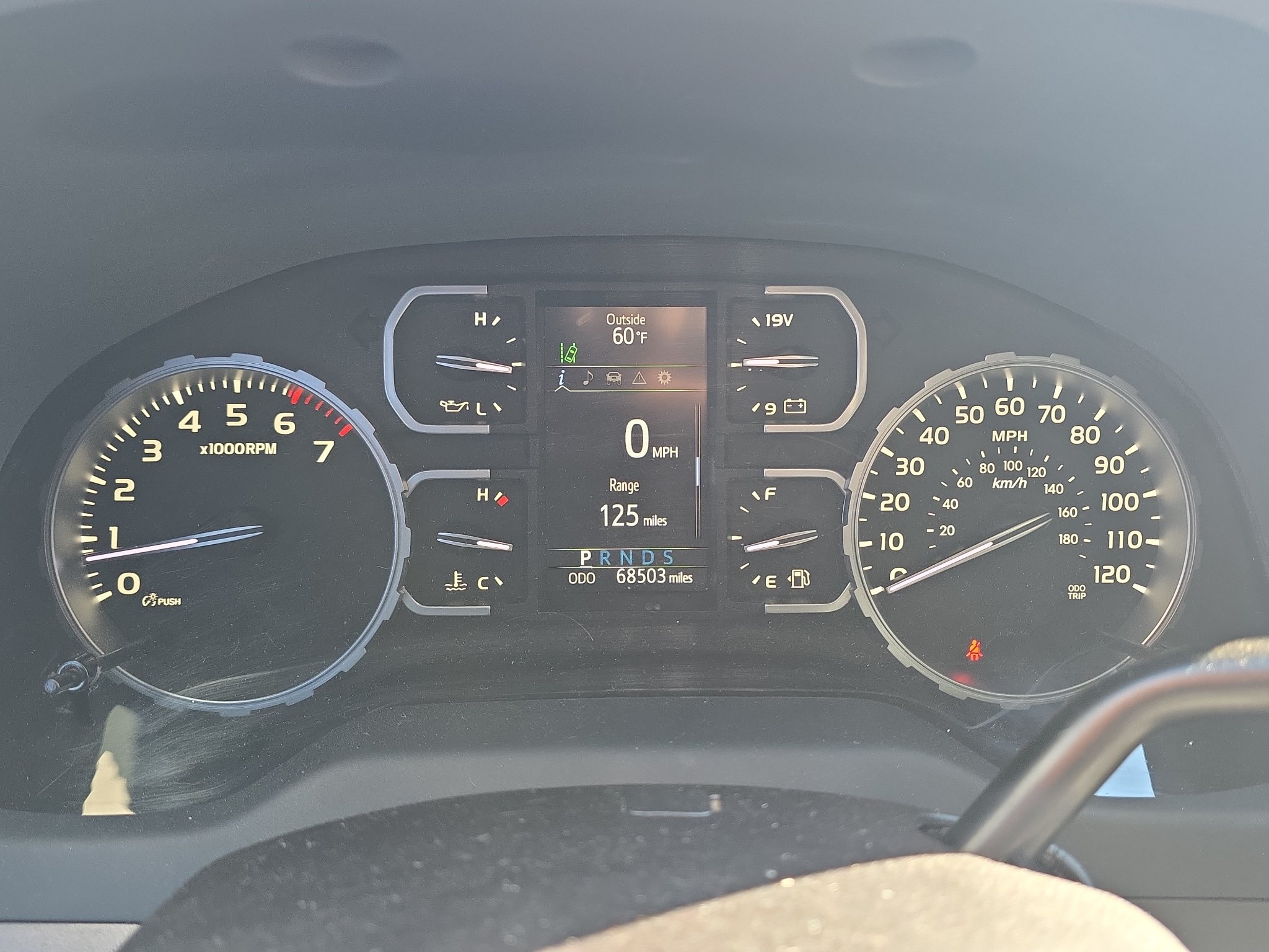 Certified 2021 Toyota Tundra SR5 AWD/4WD image 10