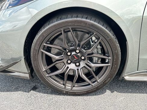 Used 2023 Chevrolet Corvette Z06 w/ Stealth Interior Trim Package RWD image 22