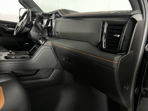 Used 2024 GMC Sierra 2500 AT4 w/ AT4 Premium Plus Package image 31