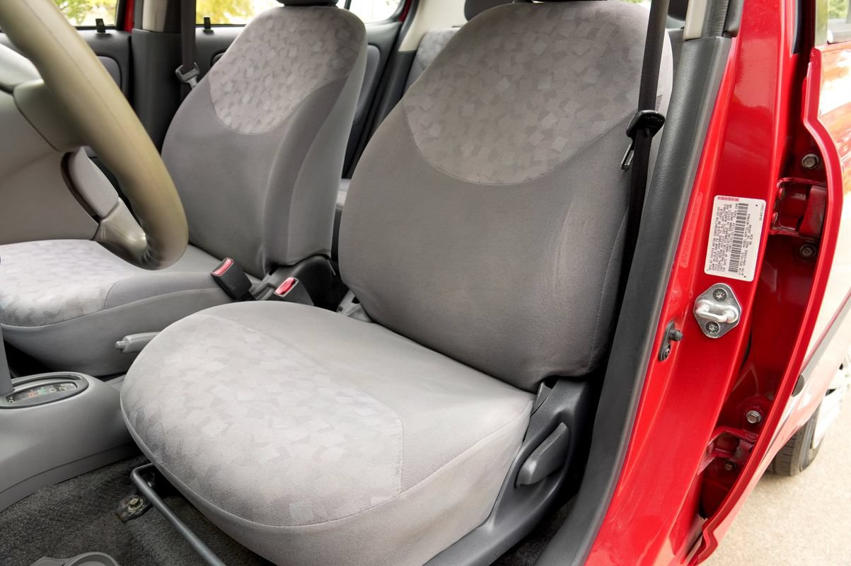 Used 2001 Toyota Echo Sedan FWD image 8