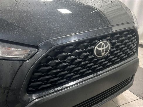 Certified 2024 Toyota Corolla Cross LE image 31