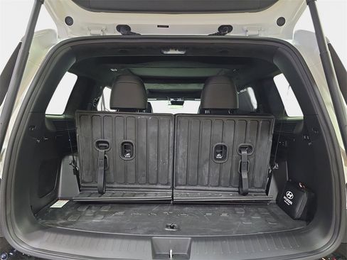 Used 2025 Hyundai Santa Fe Calligraphy image 14