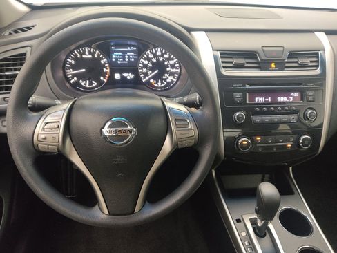 Used 2015 Nissan Altima 2.5 S w/ Power Driver Seat Package FWD image 22