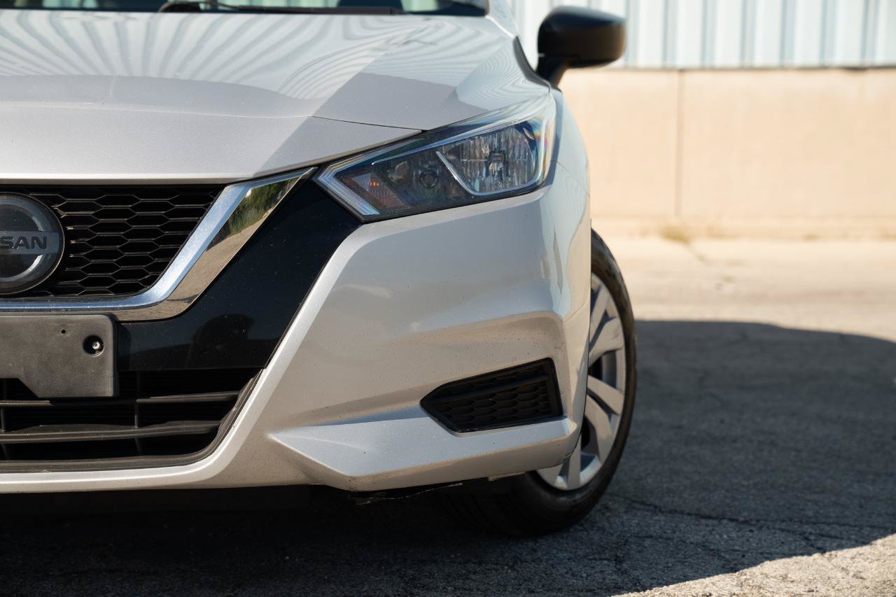 Used 2020 Nissan Versa S FWD image 2