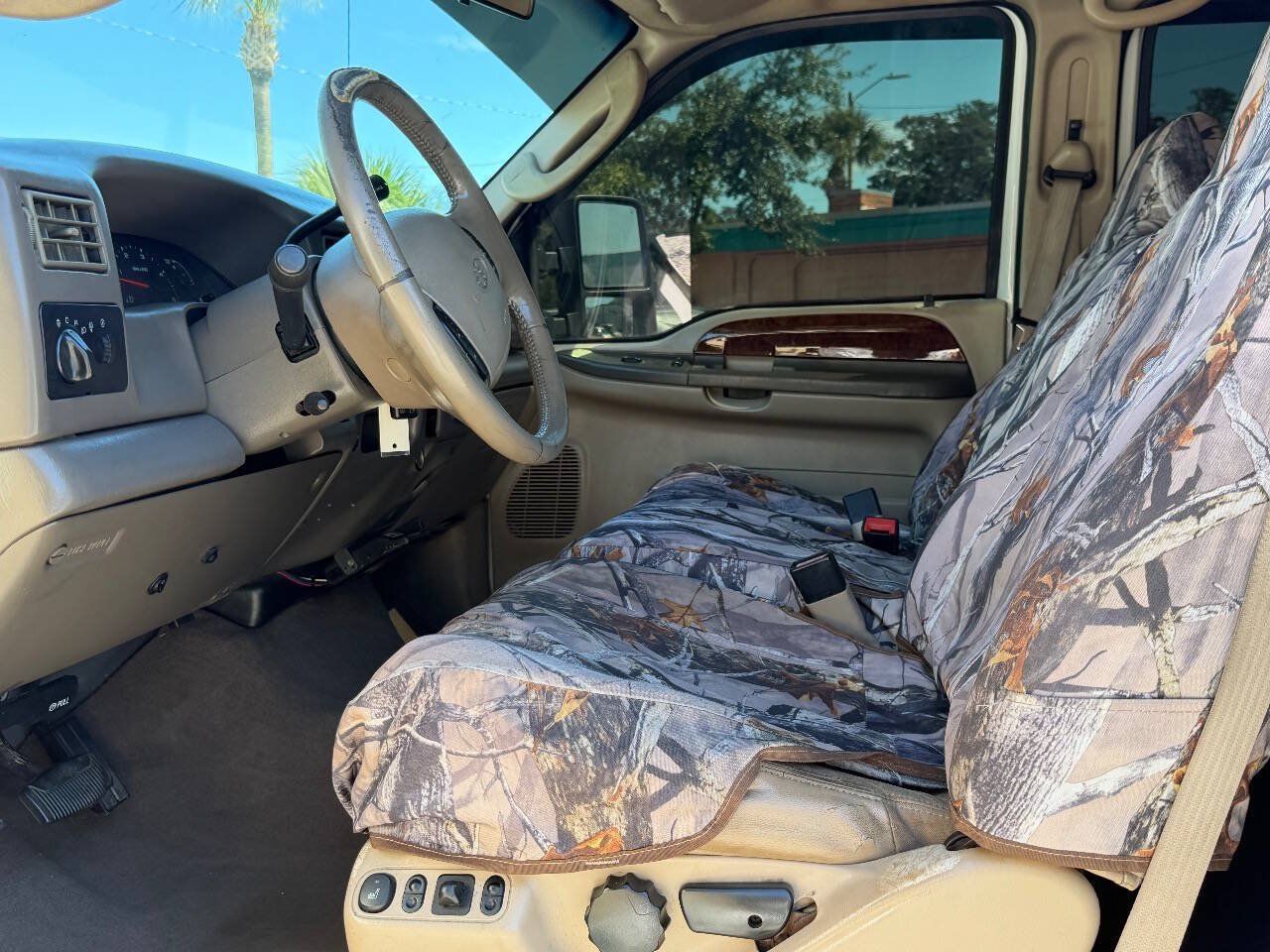 Used 2003 Ford F250 Lariat AWD/4WD image 6