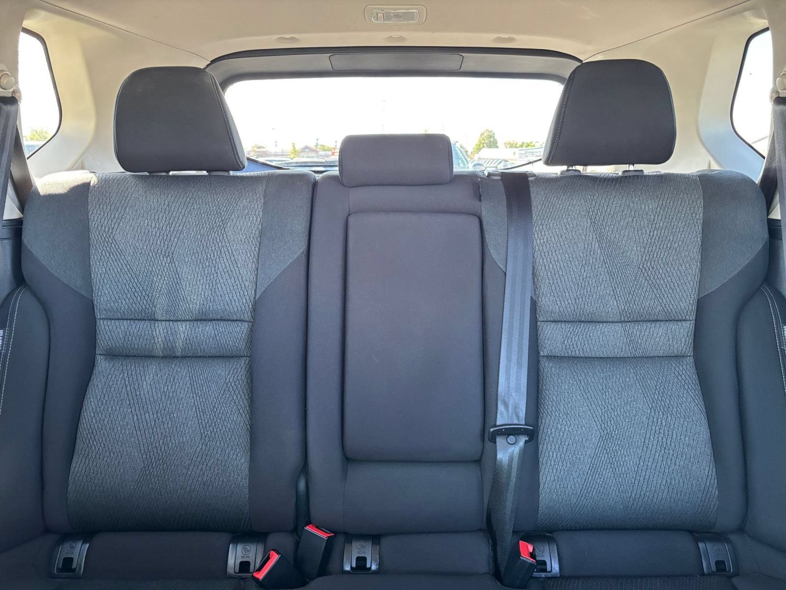 Used 2025 Nissan Rogue SV AWD/4WD image 39