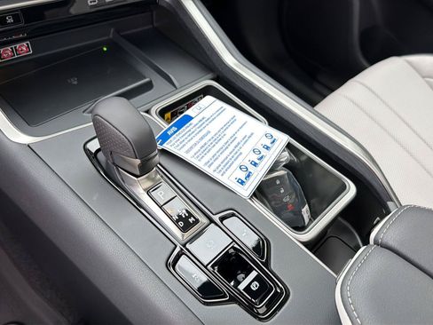 New 2026 Lexus TX 500h AWD image 30