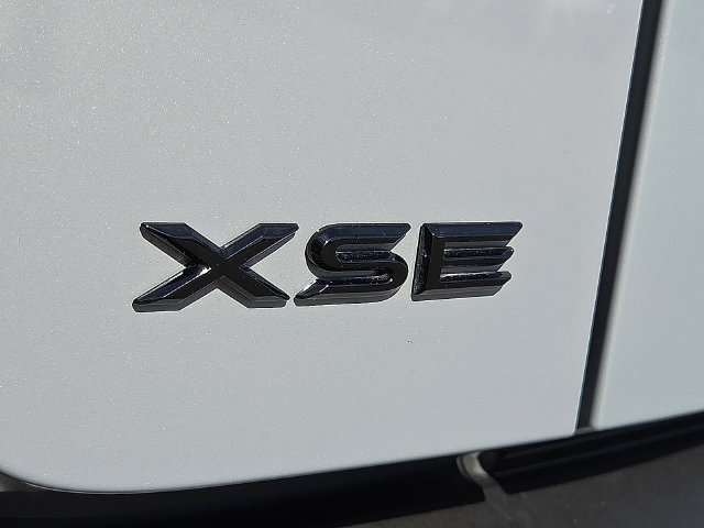 Used 2026 Toyota C-HR AWD/4WD image 7