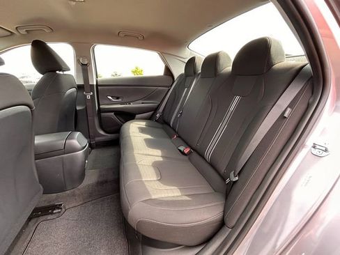 New 2025 Hyundai Elantra Blue image 31