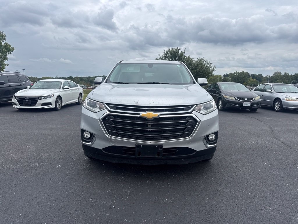 Used 2019 Chevrolet Traverse LT FWD image 2