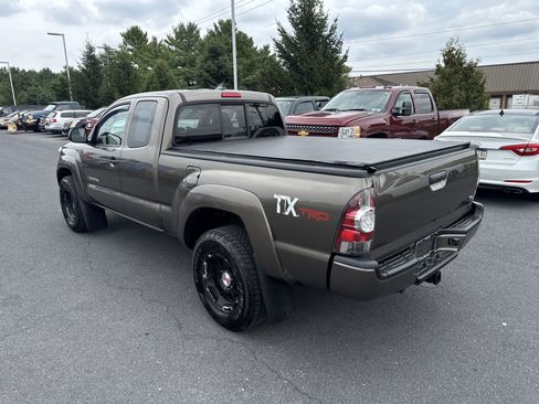 Used 2012 Toyota Tacoma 4x4 Access Cab V6 w/ TRD Off-Road Pkg image 22