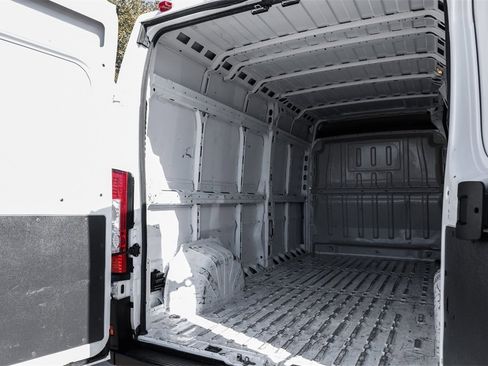 Used 2023 RAM ProMaster 2500 image 48
