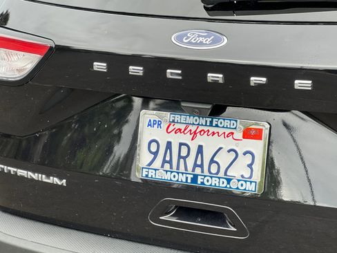 Used 2022 Ford Escape Titanium w/ Titanium Elite Package image 55