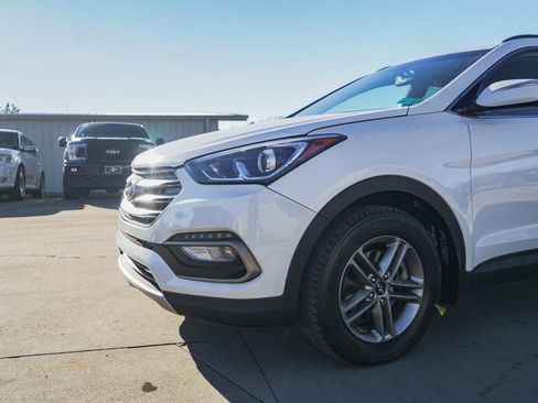 Used 2017 Hyundai Santa Fe Sport image 30