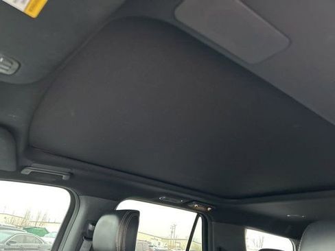 Used 2023 Ford Expedition Platinum image 30