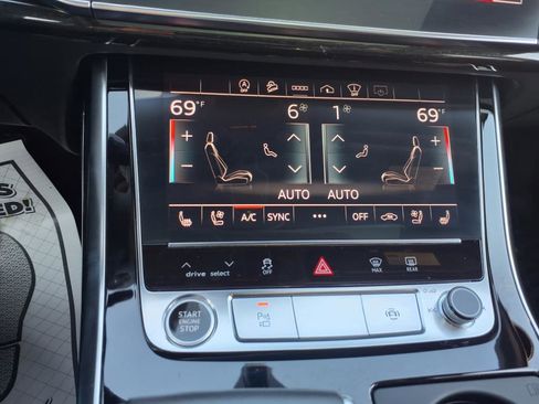 Used 2021 Audi Q7 3.0T Prestige image 18