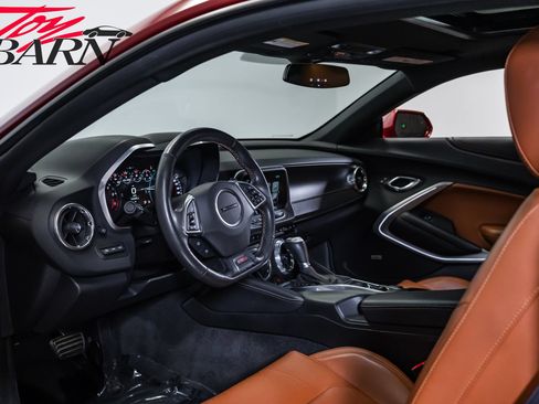 Used 2016 Chevrolet Camaro SS RWD image 44