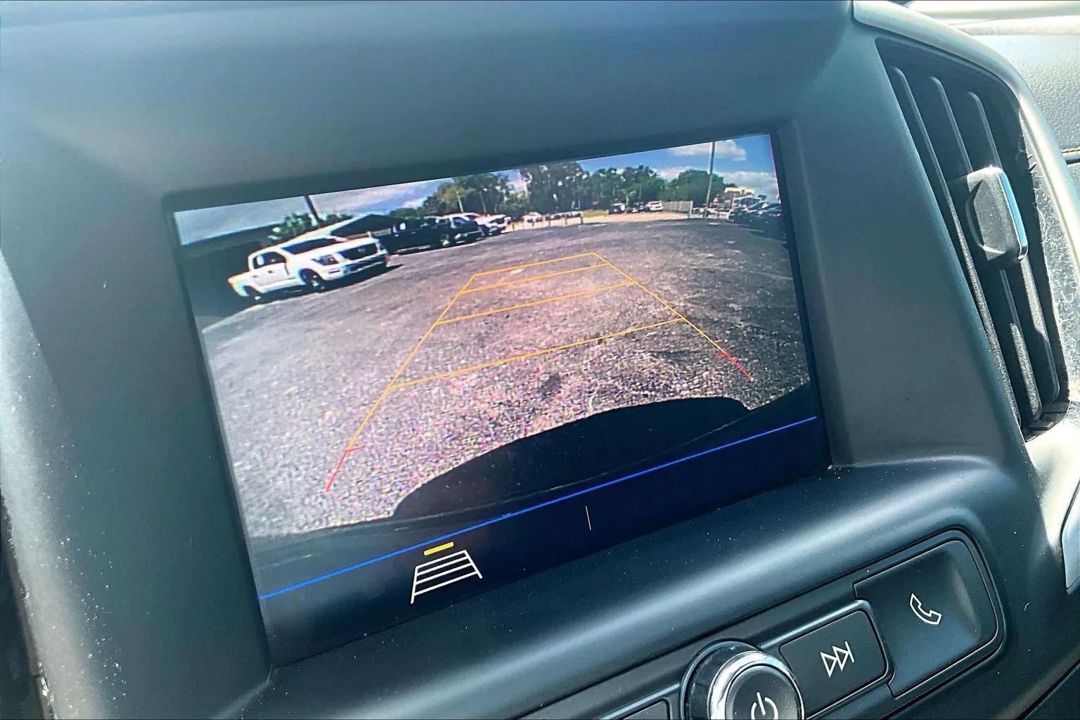 Used 2020 GMC Terrain SLE w/ Driver Convenience Package FWD image 22