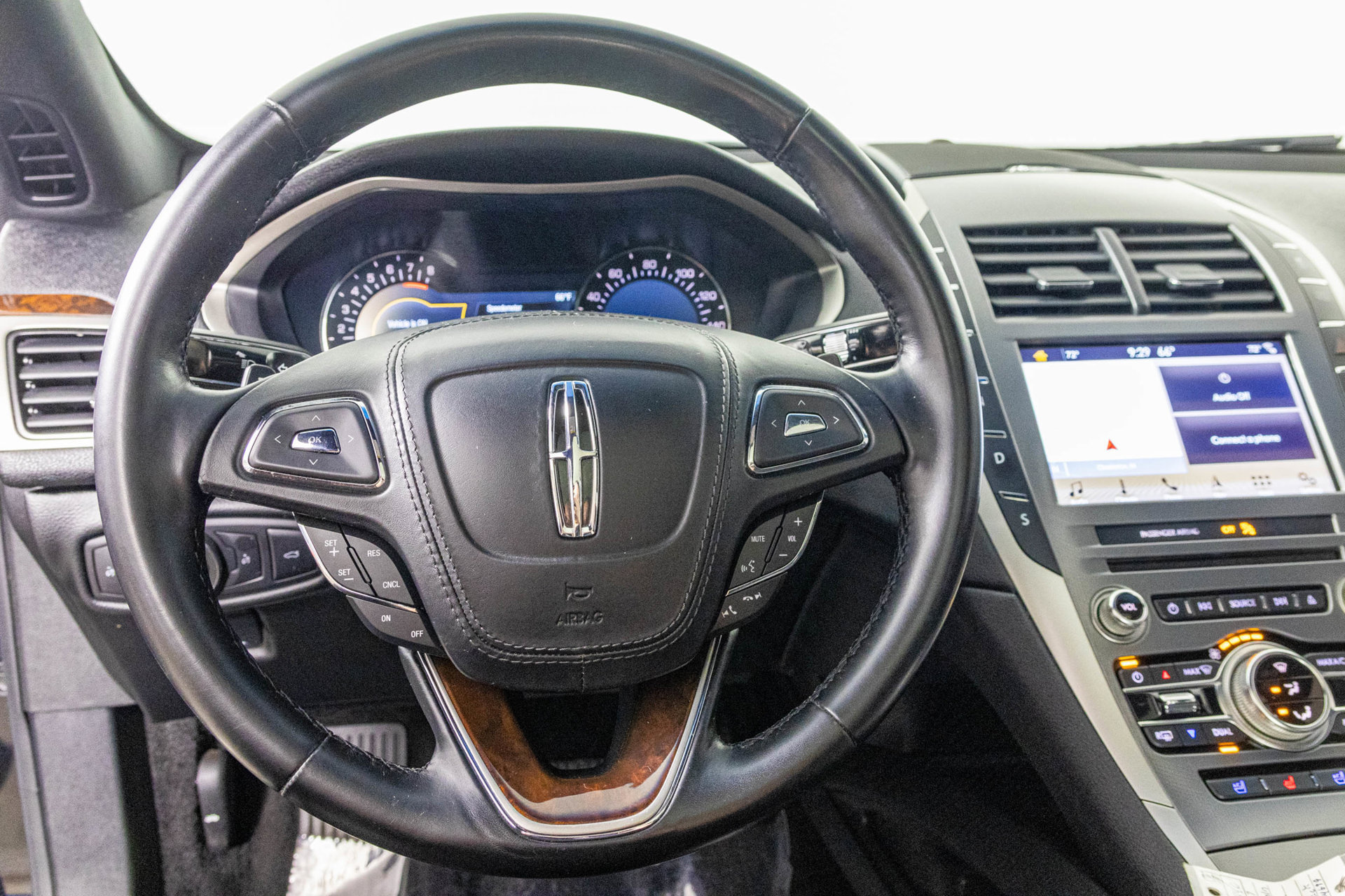 Used 2017 Lincoln MKZ Reserve AWD/4WD image 32
