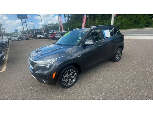 Used 2023 Kia Seltos EX AWD/4WD image 4