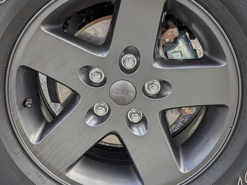 Used 2016 Jeep Wrangler Unlimited Sport image 12