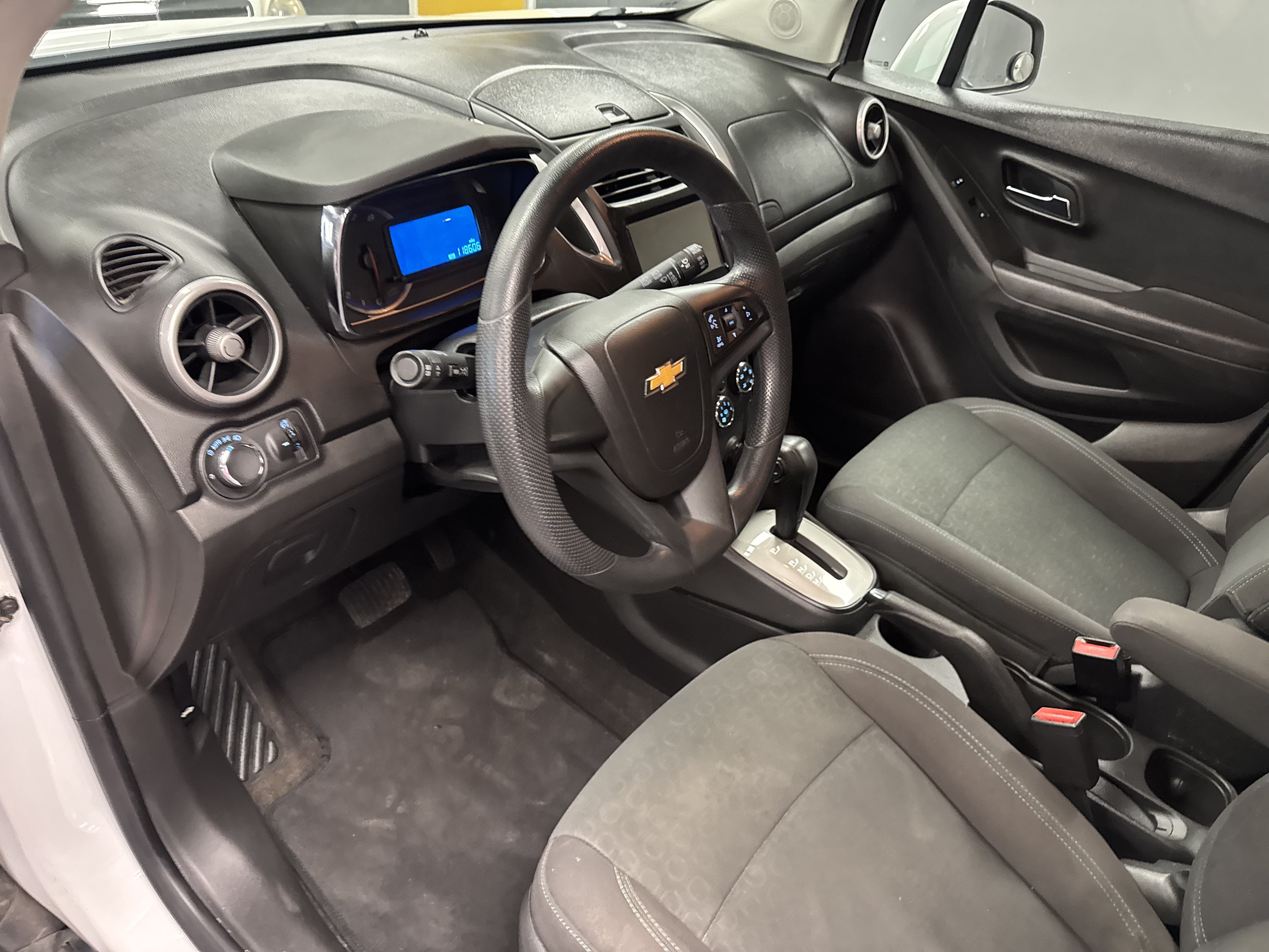 Used 2016 Chevrolet Trax LS FWD image 7