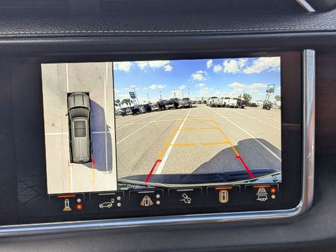 Used 2023 GMC Yukon XL Denali Ultimate image 24