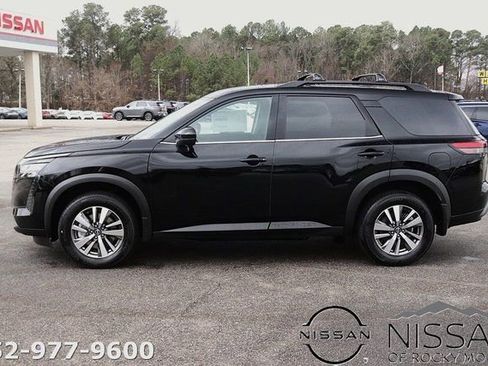 New 2026 Nissan Pathfinder SL AWD/4WD image 4