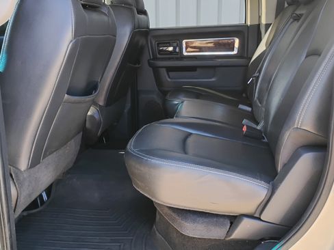 Used 2011 RAM 2500 Laramie w/ Cold Weather Group AWD/4WD image 12