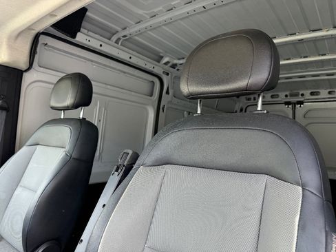 Used 2023 RAM ProMaster 2500 image 21