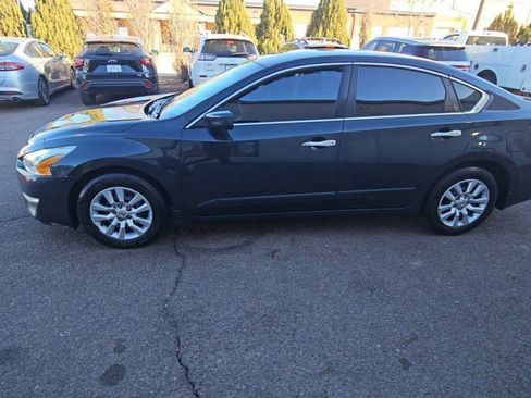 Used 2014 Nissan Altima 2.5 S w/ Display Audio Package image 4