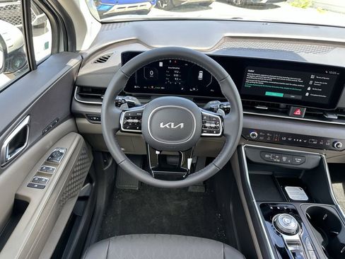 New 2026 Kia Carnival SX FWD image 10