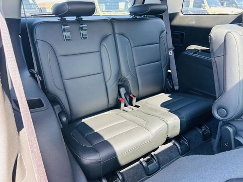 Used 2019 GMC Acadia SLT w/ Black Edition image 36