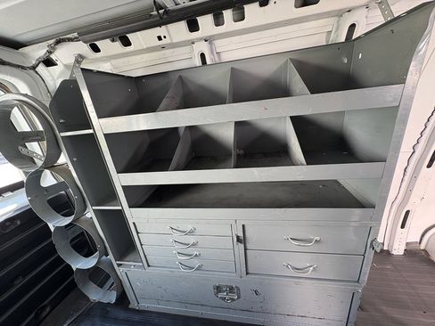 Used 2017 Chevrolet Express 2500 Extended image 28