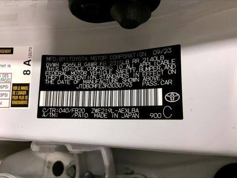 Used 2024 Toyota Corolla LE FWD image 37