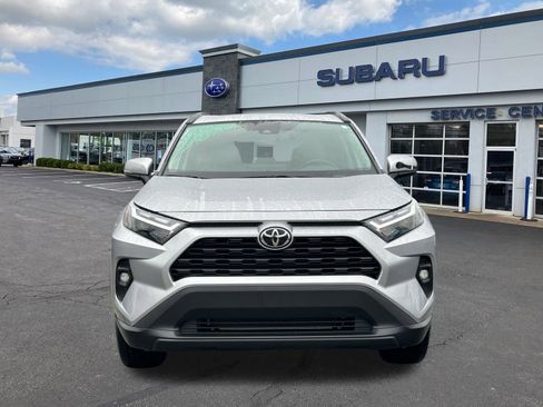 Used 2022 Toyota RAV4 XLE Premium image 2