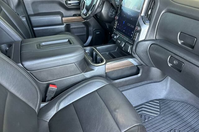 Used 2020 Chevrolet Silverado 1500 LT Trail Boss AWD/4WD image 15