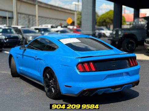 Used 2017 Ford Mustang GT Premium w/ Black Accent Package RWD image 3