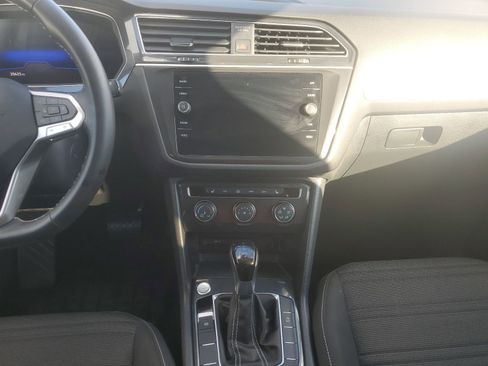 Used 2024 Volkswagen Tiguan S image 10