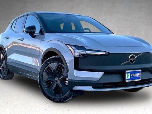 New 2026 Volvo EX30 Cross Country Ultra w/ Protection Package image 2