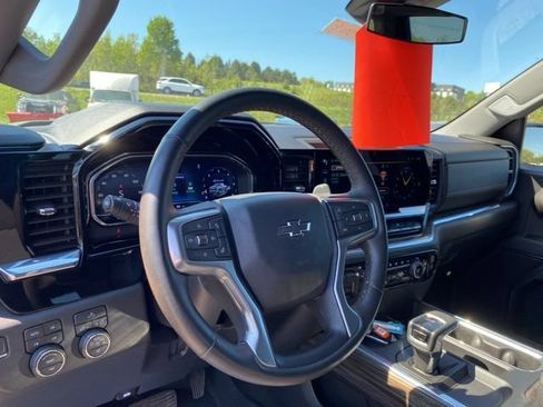 Used 2023 Chevrolet Silverado 1500 RST w/ Max Trailering Package AWD/4WD image 29